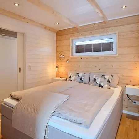 In - Tinyhouse
