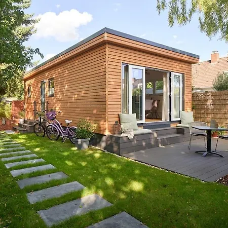 In - Tinyhouse アパート ケルン